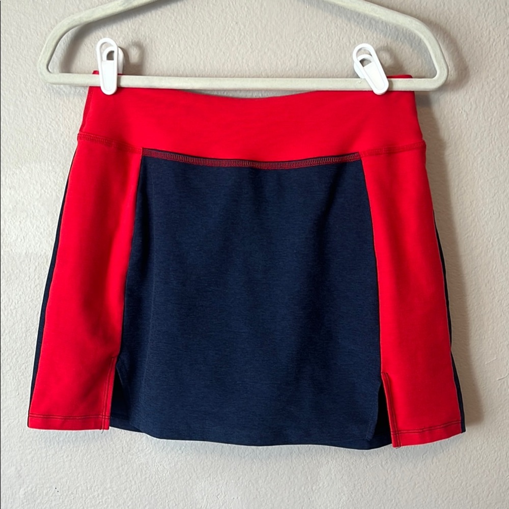 Beyond Yoga Red and Navy Colorblock Athletic Skirt